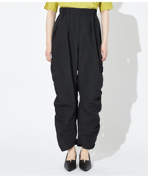 Settimissimo（セッティミッシモ）の「サイドギャザー ナイロン パンツ ロング（その他パンツ・レディース・ブラック/アイボリー・M）」の14枚目の写真