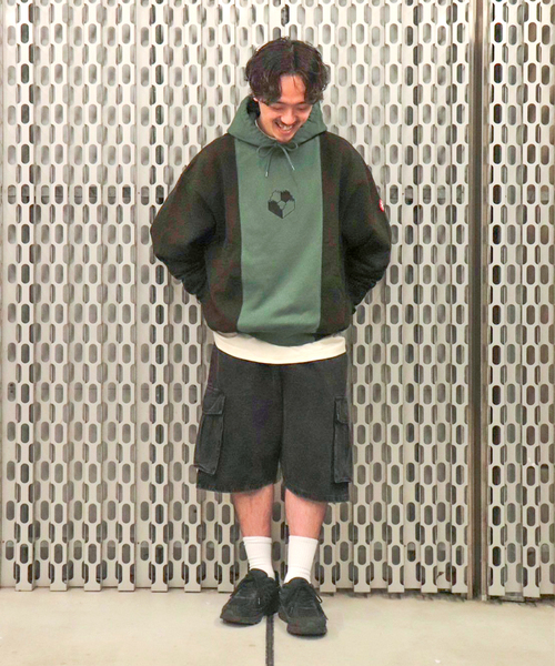WILLY CHAVARRIA(ウィリーチャバリア)の「【WILLY CHAVARRIA / ウィリー チャバリア】CARGO SHORTS(その他パンツ・メンズ・ブラック・SMALL/MEDIUM)」の6枚目の写真