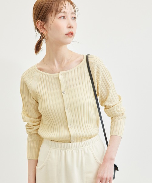 ROPE' PICNIC(ロペピクニック)の「メタルライクヤーンニットカーディガン(カーディガン/ボレロ・レディース・ブラック/ホワイト/クリーム・38)」の14枚目の写真