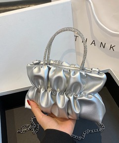 シルバー光沢ハンドバッグ LA VORAGINE ショルダーバッグ バッグ 光沢ショルダーバッグ