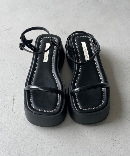 cheriella(シェリエラ)の「【cheriella】ストラップ厚底サンダル STRAP PLATFORM SANDALS(サンダル・レディース・ブラック/シルバー・S(23cm)/M(24cm)/L(25cm))」の5枚目の写真