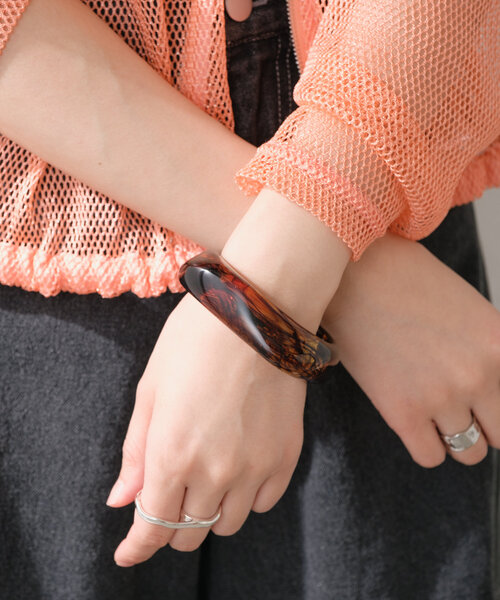 Kastane（カスタネ）の「*クリアバングル（バングル/リストバンド・レディース・ブラウン/オレンジ/クリア・FREE）」の4枚目の写真