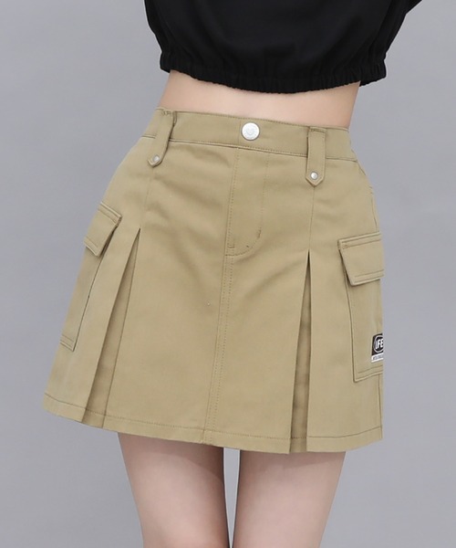 PINKHUNT(ピンクハント)の「PINKHUNT カーゴポケット スカート 9561K(スカート・キッズ・カーキ/ブラック・130cm/140cm/150cm/160cm/120cm)」の2枚目の写真