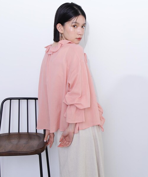 N.(N. Natural Beauty Basic)(エヌエヌナチュラルビューティーベーシック)の「ラッフル付き羽織ブラウス(シャツ/ブラウス・レディース・ホワイト/ピンク・MEDIUM)」の14枚目の写真
