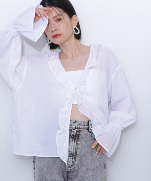 N.(N. Natural Beauty Basic)(エヌエヌナチュラルビューティーベーシック)の「ラッフル付き羽織ブラウス(シャツ/ブラウス・レディース・ホワイト/ピンク・MEDIUM)」の1枚目の写真