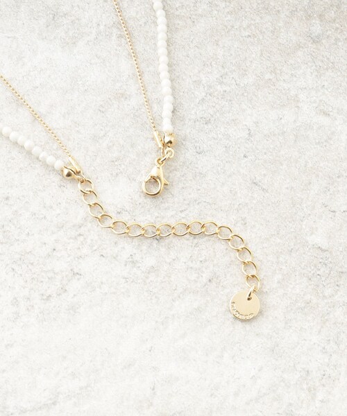 OPAQUE.CLIP（オペークドットクリップ）の「◆2連ビーズネックレス（ネックレス・レディース・ホワイト/ダークグリーン/オレンジ・00）」の7枚目の写真