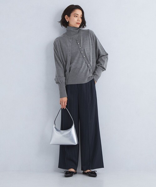 green label relaxing（グリーンレーベルリラクシング）の「EVERY エブリィ ニット クルーネック 2WAY カーディガン -ウォッシャブル-（カーディガン/ボレロ・レディース・グレー/ブラック/ライトブルー/ダークブラウン/レッド/ダークグレー/ロイヤルブルー・FREE）」の16枚目の写真