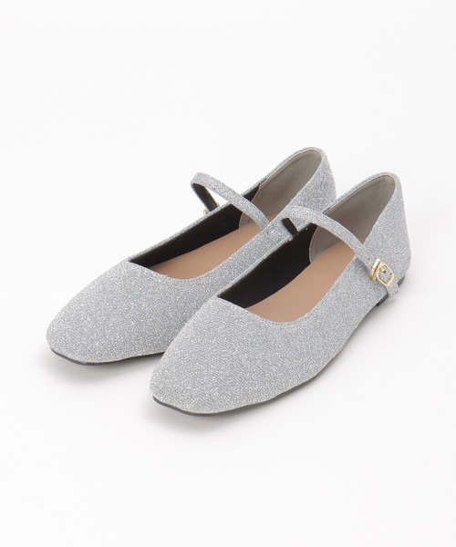 ikka(イッカ)の「メリージェーンパンプス(パンプス・レディース・ベージュ/シルバーグレー/ブラック/グレー・M/L)」の4枚目の写真