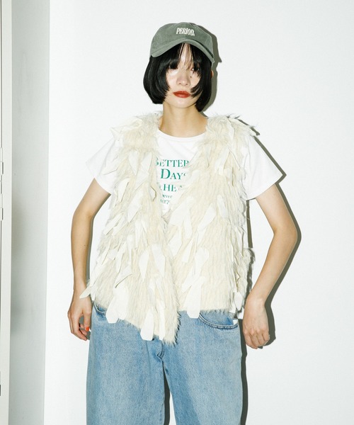 KBF（ケイビーエフ）の「シャギーニットリボンベスト（ベスト・レディース・アイボリー/チャコールグレー・ONE）」の5枚目の写真