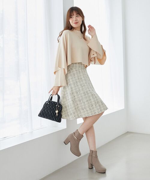 MAJESTIC LEGON（マジェスティックレゴン）の「取り外しできるパールブーツ（ブーツ・レディース・ブラック/グレイッシュベージュ/チャコールグレー・X-LARGE/MEDIUM/SMALL/LARGE）」の21枚目の写真