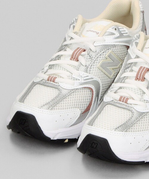 FREAK'S STORE(フリークスストア)の「限定展開 New Balance/ニューバランス MR530(スニーカー・レディース・ホワイト/グレー・23.5cm/24.0cm/24.5cm)」の7枚目の写真