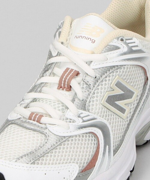 FREAK'S STORE(フリークスストア)の「限定展開 New Balance/ニューバランス MR530(スニーカー・レディース・ホワイト/グレー・23.5cm/24.0cm/24.5cm)」の8枚目の写真