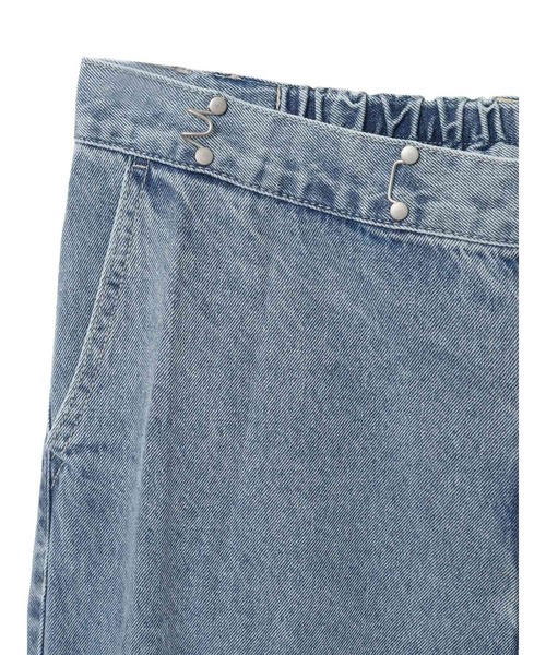 earth music&ecology（アースミュージックアンドエコロジー）の「タックホックデニムパンツ（デニムパンツ・レディース・ブラック/ライトインディゴブルー/ライトグレー・S/M）」の21枚目の写真