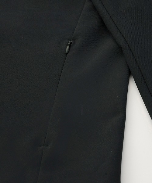 DESCENTE（デサント）の「【ALLTERRAIN I/O】テックスリムテーラードジャケット（テーラードジャケット・メンズ・ブラック/ネイビー系1/グレー系1・L/M）」の5枚目の写真
