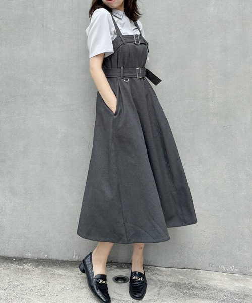 NICOLE CLUB（ニコル　クラブ）の「ダブルベルテッドジャンパースカート（ジャンパースカート・レディース・ブラック/ベージュ/チャコール・MEDIUM）」の3枚目の写真