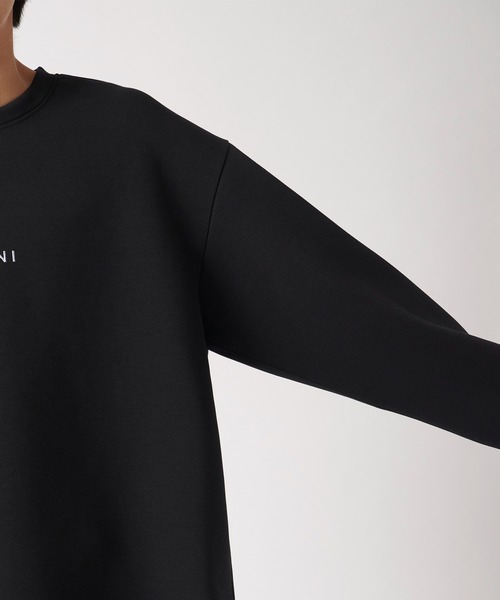 CULLNI（クルニ）の「CULLNI Logo Embroidery Double Knit Pullover（スウェット・メンズ・モカ/ダークグレー/キナリ/ブラック・2/1）」の19枚目の写真