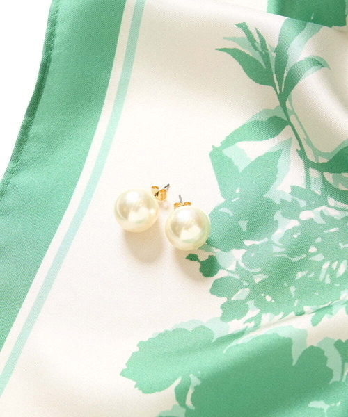 a.v.v(アーヴェヴェ)の「シンプルパール調ピアス(ピアス(両耳用)・レディース・ゴールド・38)」の1枚目の写真