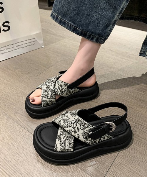Miniministore(ミニミニストア)の「厚底サンダル クロスベルトサンダル 美脚(サンダル・レディース・ブラック/アイボリー・22.5cm/23.0cm/23.5cm/24.0cm/24.5cm/25.0cm)」の17枚目の写真