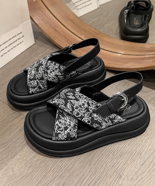 Miniministore(ミニミニストア)の「厚底サンダル クロスベルトサンダル 美脚(サンダル・レディース・ブラック/アイボリー・22.5cm/23.0cm/23.5cm/24.0cm/24.5cm/25.0cm)」の6枚目の写真