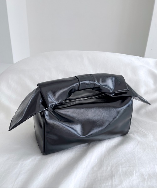 Heather（ヘザー）の「リボンミディBAG　202390（ハンドバッグ・レディース・シルバー/ブラック系/ブラック・ONE SIZE）」の2枚目の写真