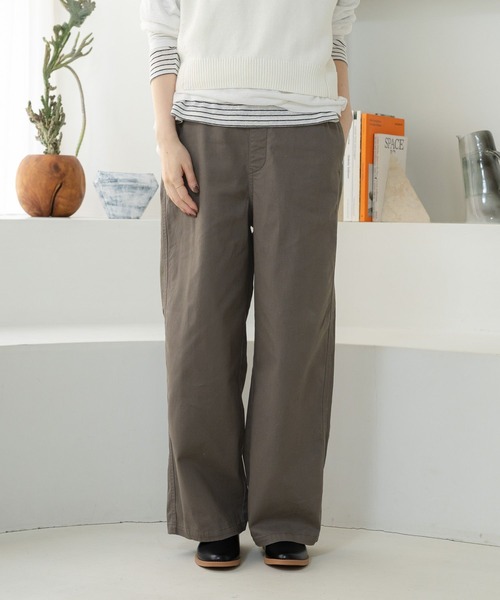 studio CLIP（スタディオクリップ）の「《days》チノストレートパンツ[プチ・プラスサイズあり]（チノパンツ・レディース・ネイビー/グレー/ブラウン/ベージュ・SMALL/MEDIUM/LARGE/ﾌﾘｰ(L)/PF）」の5枚目の写真