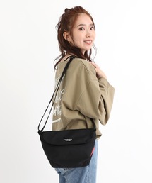 Manhattan Portage | Nylon Messenger Bag Back Pocket W/ Divider Magnet(メッセンジャーバッグ)