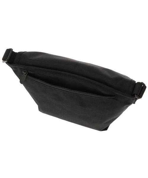 Manhattan Portage（マンハッタンポーテージ）の「Nylon Messenger Bag Back Pocket W/ Divider Magnet（メッセンジャーバッグ・メンズ・ブラック・X-SMALL）」の9枚目の写真