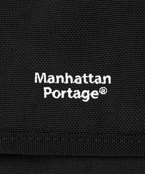 Manhattan Portage（マンハッタンポーテージ）の「Nylon Messenger Bag Back Pocket W/ Divider Magnet（メッセンジャーバッグ・メンズ・ブラック・X-SMALL）」の12枚目の写真