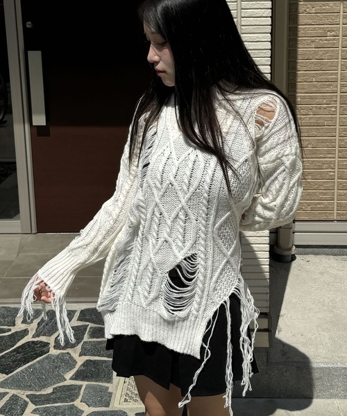 madrepadre（マドレパドレ）の「グランジニットセーター（ニット/セーター・レディース・ホワイト・FREE）」の3枚目の写真