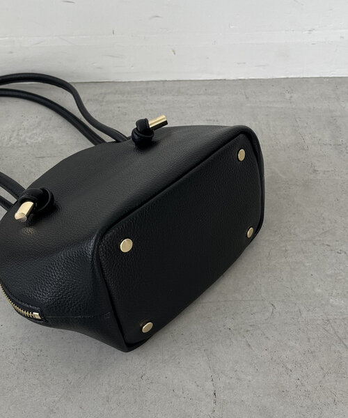 CAPRICIEUX LE'MAGE(カプリシューレマージュ)の「ラウンドショルダーバッグ(ショルダーバッグ・レディース・キャメル/ブラック・FREE)」の10枚目の写真