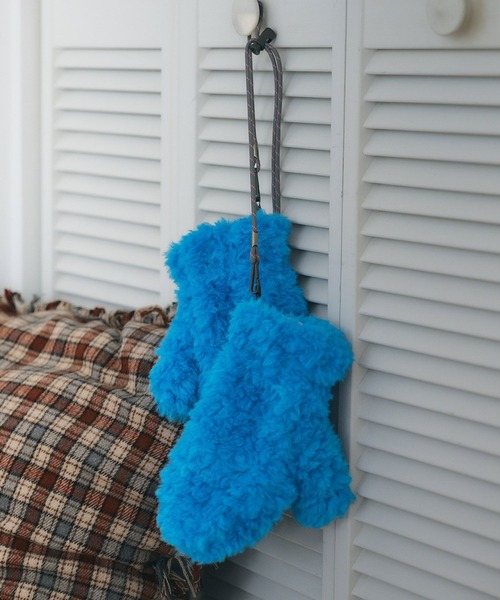 studio CLIP（スタディオクリップ）の「紐付きボアミトングローブ（手袋・レディース・チャコール/アイボリー/ブルー・FREE）」の3枚目の写真