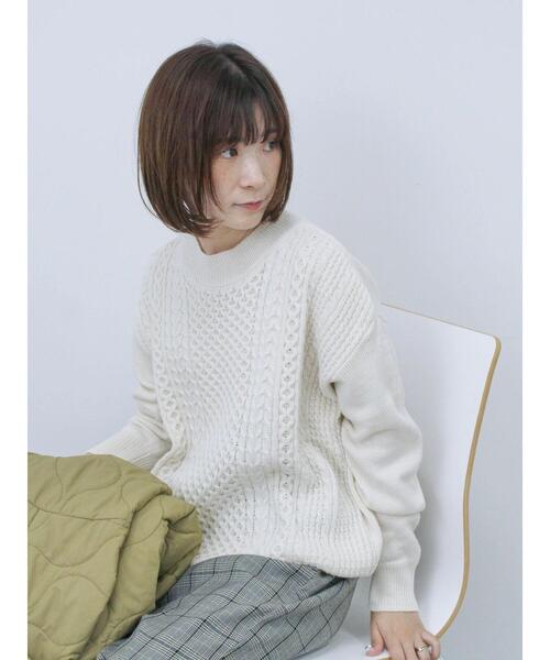 Samansa Mos2 blue（サマンサモスモスブルー）の「【マシンウォッシャブル】ケーブルニットプルオーバー（ニット/セーター・レディース・ベージュ/オフホワイト/ブルー/グレー/イエロー・F）」の14枚目の写真