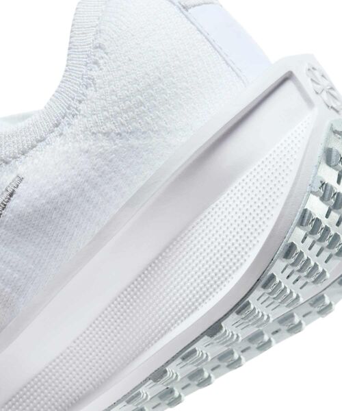 NIKE INTERACT RUN SE ナイキ　27.5 新品未使用　白 NIKE】☆ナイキ インタラクト ランSE☆NIKE INTERACT RUN SE