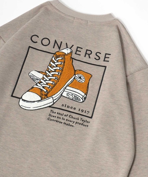 CONVERSE(コンバース)の「CONVERSE/コンバース オーバーサイズ シューズ ワンポイント刺繍 フロント バックプリント スウェットトレーナー レディース メンズ(スウェット・レディース・ベージュ系その他/スミクロ/ブルー系その他/アッシュグレー/ブラック系その他/グレー系その他・M/L/LL)」の5枚目の写真