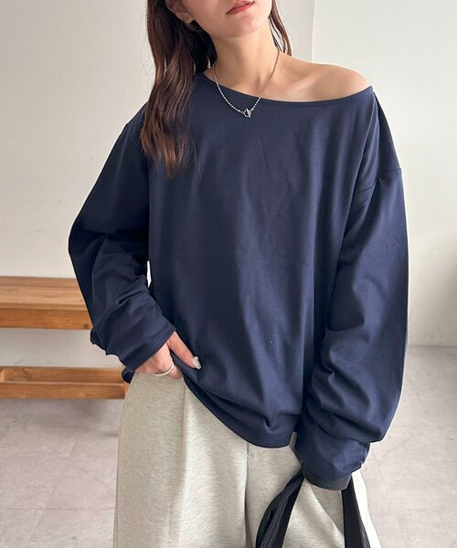 DISCOAT(ディスコート)の「【新色追加!/WEB限定】2WAYワンショルプルオーバー(Tシャツ/カットソー・レディース・ネイビー/ブラック/ピンク系その他/ホワイト系その他/レッド/ピンク/ライトグレー/オフホワイト/チャコールグレー/ブラック系その他/ブラウン/ダークブルー/モカ/アイボリー・MEDIUM)」の11枚目の写真