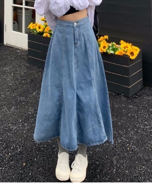 paravion（パラビオン）の「フレアデニムスカート／ウエストゴム（デニムスカート・レディース・ライトブルー/ネイビー・LARGE/MEDIUM/SMALL）」の12枚目の写真