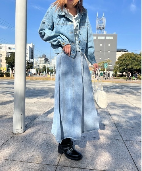 paravion（パラビオン）の「フレアデニムスカート／ウエストゴム（デニムスカート・レディース・ライトブルー/ネイビー・LARGE/MEDIUM/SMALL）」の16枚目の写真