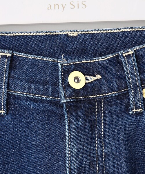 ANY SIS（エニィスィス）の「【美Denimシリーズ】センタープレスセミフレア デニム（デニムパンツ・レディース・ホワイト系/ダルブルー系/スカイブルー系・3/2/1）」の18枚目の写真