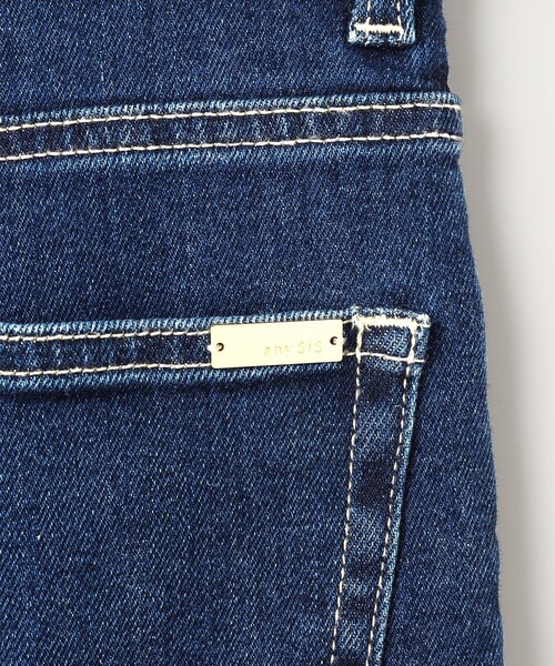 ANY SIS（エニィスィス）の「【美Denimシリーズ】センタープレスセミフレア デニム（デニムパンツ・レディース・ホワイト系/ダルブルー系/スカイブルー系・3/2/1）」の15枚目の写真