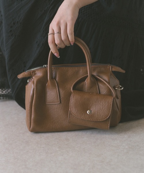 ECREL（エクレール）の「チャームセットミニボストン / 500mlペットボトル収納可能（ボストンバッグ・レディース・アイボリー/ブラック/キャメル・FREE）」の22枚目の写真