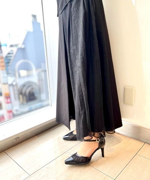 REZOY(リゾイ)の「【REZOY】シフォン×エナメルセパレートパンプス(パンプス・レディース・ピンクベージュ/ブラック・22cm/22.5cm/23cm/23.5cm/24cm/24.5cm)」の11枚目の写真