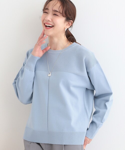 SHOO・LA・RUE（シューラルー）の「【S-LL/洗える】顔回りすっきりガーター編み切り替えニット（ニット/セーター・レディース・グレー/ライトブルー/オフホワイト・04/03/02/01）」の2枚目の写真