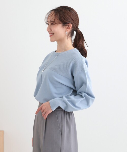 SHOO・LA・RUE（シューラルー）の「【S-LL/洗える】顔回りすっきりガーター編み切り替えニット（ニット/セーター・レディース・グレー/ライトブルー/オフホワイト・04/03/02/01）」の12枚目の写真