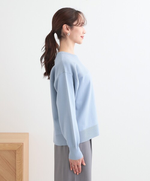 SHOO・LA・RUE（シューラルー）の「【S-LL/洗える】顔回りすっきりガーター編み切り替えニット（ニット/セーター・レディース・グレー/ライトブルー/オフホワイト・04/03/02/01）」の6枚目の写真
