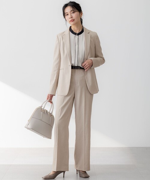 23区 L(ニジュウサンクオオキイサイズ)の「【セットアップ対応/防シワ性/洗える】アイアスマットストレッチ セミワイド パンツ(その他パンツ・レディース・ネイビー系/ベージュ系・44/46/48/50)」の6枚目の写真