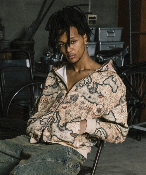 NAUTICA(ノーティカ)の「NAUTICA JEANS CO./ノーティカジーンズ Camo&Map&Sky Sweat Zip Hoodie/カモ柄 マップ柄 タイダイ柄 スウェット ジップフーディ(パーカー・メンズ・カモフラージュ/その他15/オフホワイト・MEDIUM/LARGE)」の7枚目の写真