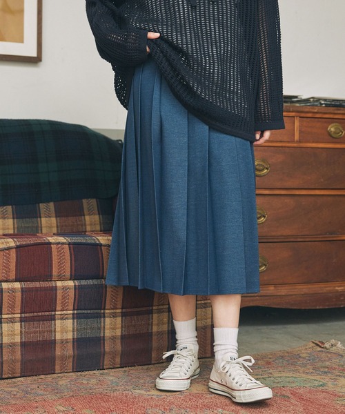 MONO-MART LADY'S（モノマートレディース）の「アソート プリーツ フレア ロングスカート（スカート・レディース・ブラック/ベージュ/ネイビー/ブラウン/ブルー・FREE）」の5枚目の写真