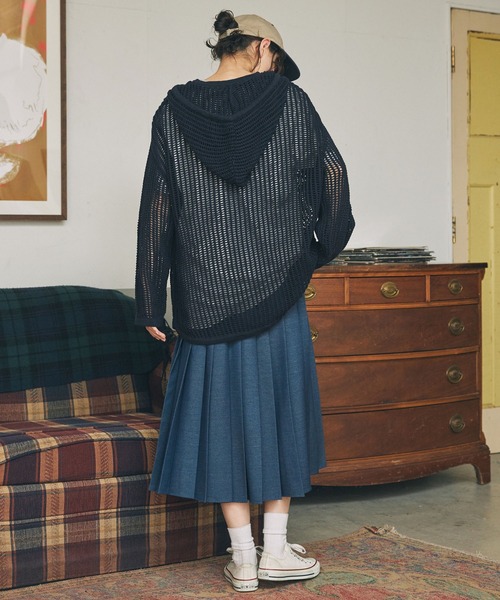 MONO-MART LADY'S（モノマートレディース）の「アソート プリーツ フレア ロングスカート（スカート・レディース・ブラック/ベージュ/ネイビー/ブラウン/ブルー・FREE）」の9枚目の写真