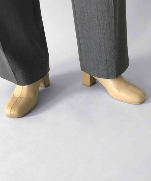 LE VERNIS（ル・ベルニ）の「LE VERNIS(ル・ベルニ)Square stretch boots（ブーツ・レディース・ブラウン/ベージュ・24.5/24/23.5/23）」の2枚目の写真