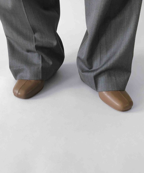 LE VERNIS（ル・ベルニ）の「LE VERNIS(ル・ベルニ)Square stretch boots（ブーツ・レディース・ブラウン/ベージュ・24.5/24/23.5/23）」の10枚目の写真